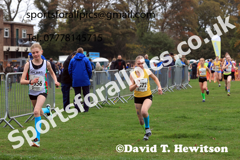 Girls Under-13s relay, 2025 Northern Cross Country Relays, Graves Park, Sheffield. Photo: David T. Hewitson/Sports for All Pics